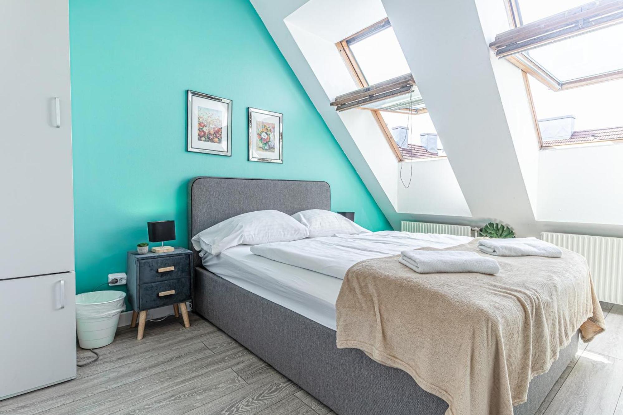 Stunning 12br Shared -floor Perfect For 24 People Group Appartamento *