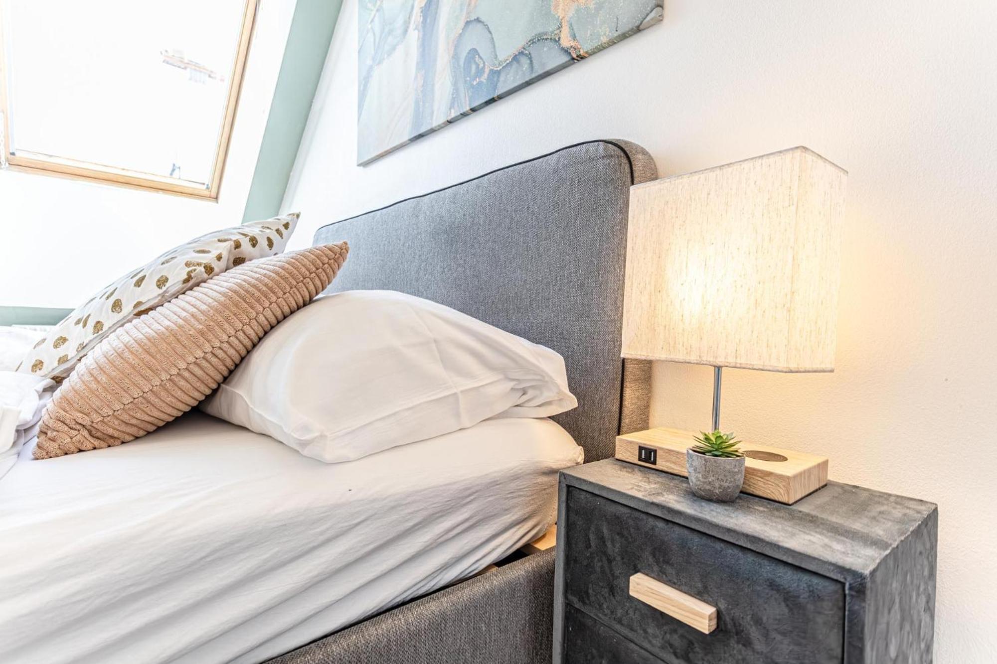Stunning 12br Shared -floor Perfect For 24 People Group Appartamento Vienna