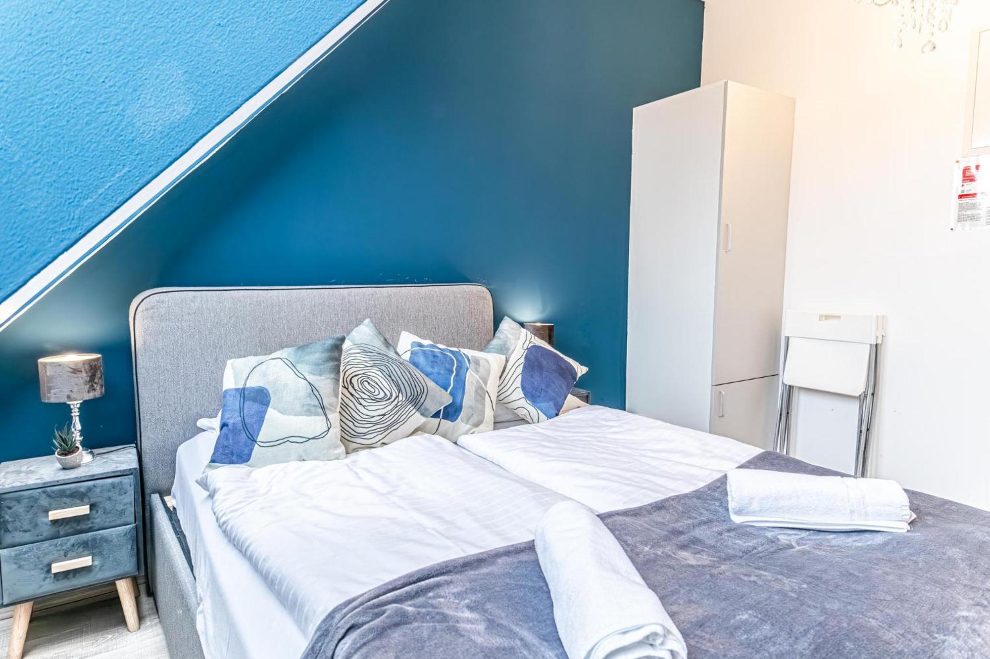 Appartamento Stunning 12br Shared -floor Perfect For 24 People Group Vienna
