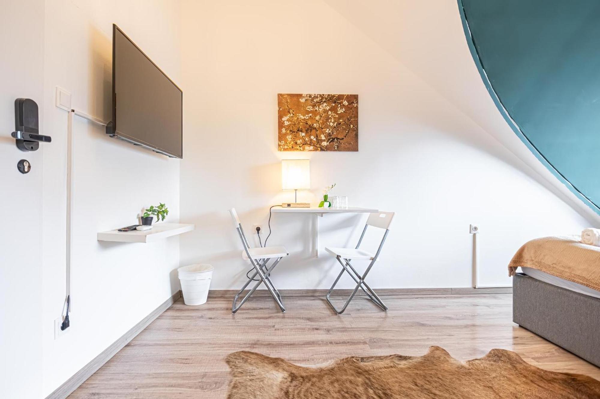 Stunning 12br Shared -floor Perfect For 24 People Group Appartamento